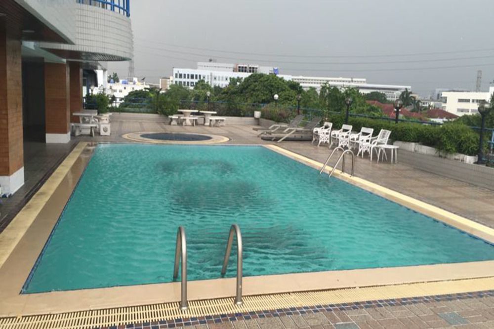 バンコク都 Cnk Mansionアパートホテル エクステリア 写真